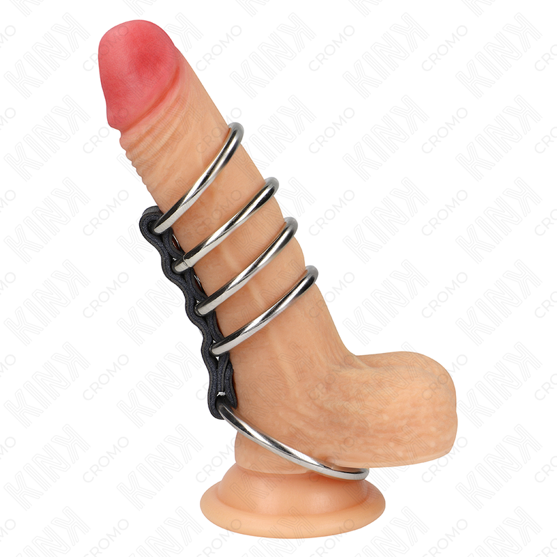 KINK – 5 ANÉIS PENIANOS DE 3,7 CM A 5 CM EM METAL CONECTADOS POR COURO