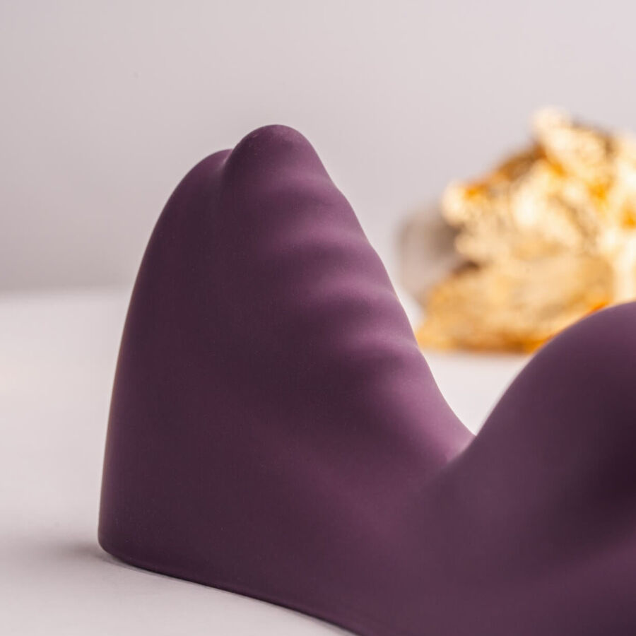 ROCKS-OFF – VIBRADOR ROXO RUBY GLOW PARA SENTAR