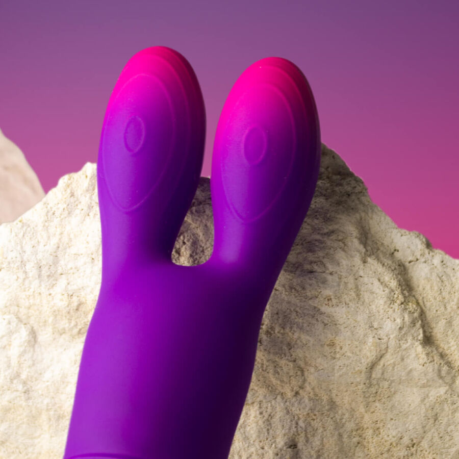 ROCKS-OFF - VIBRADOR FLEXÍVEL GLO-GIRL BUNNY ROXO - Image 5