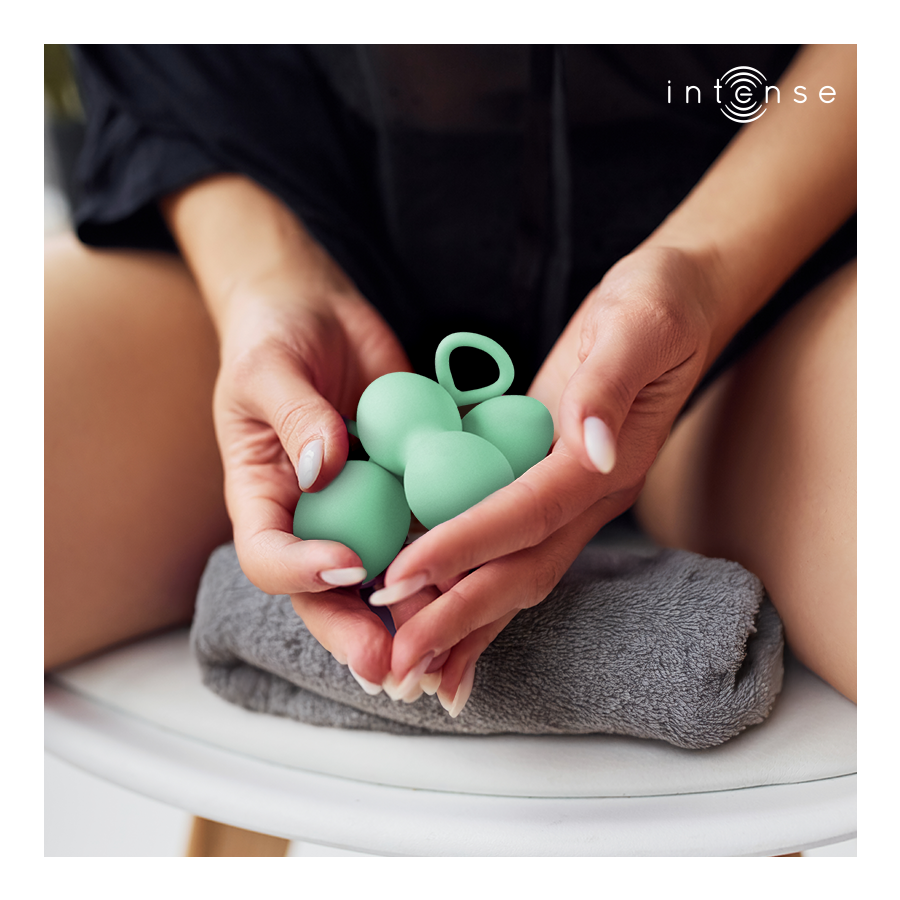 INTENSE – KIT DE BOLINHAS DE KEGEL CHARLI VERDE JADE CLARO